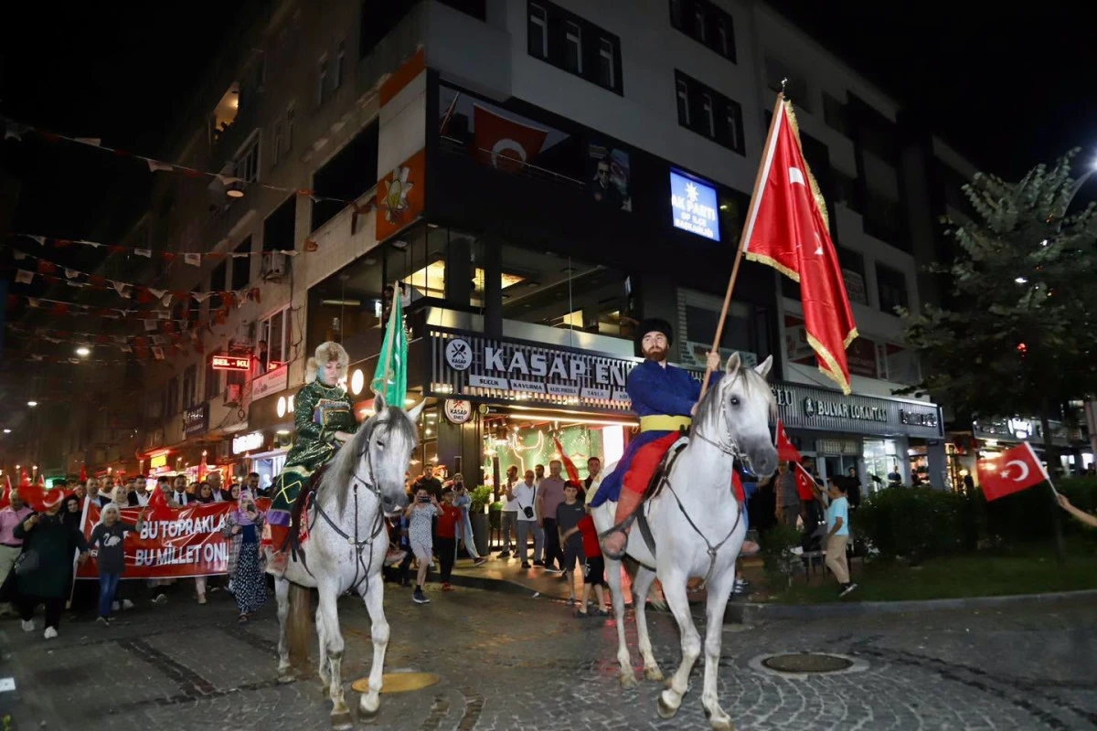 Of'ta 15 Temmuz Anma Etkinlikleri Coşkuyla Gerçekleşti