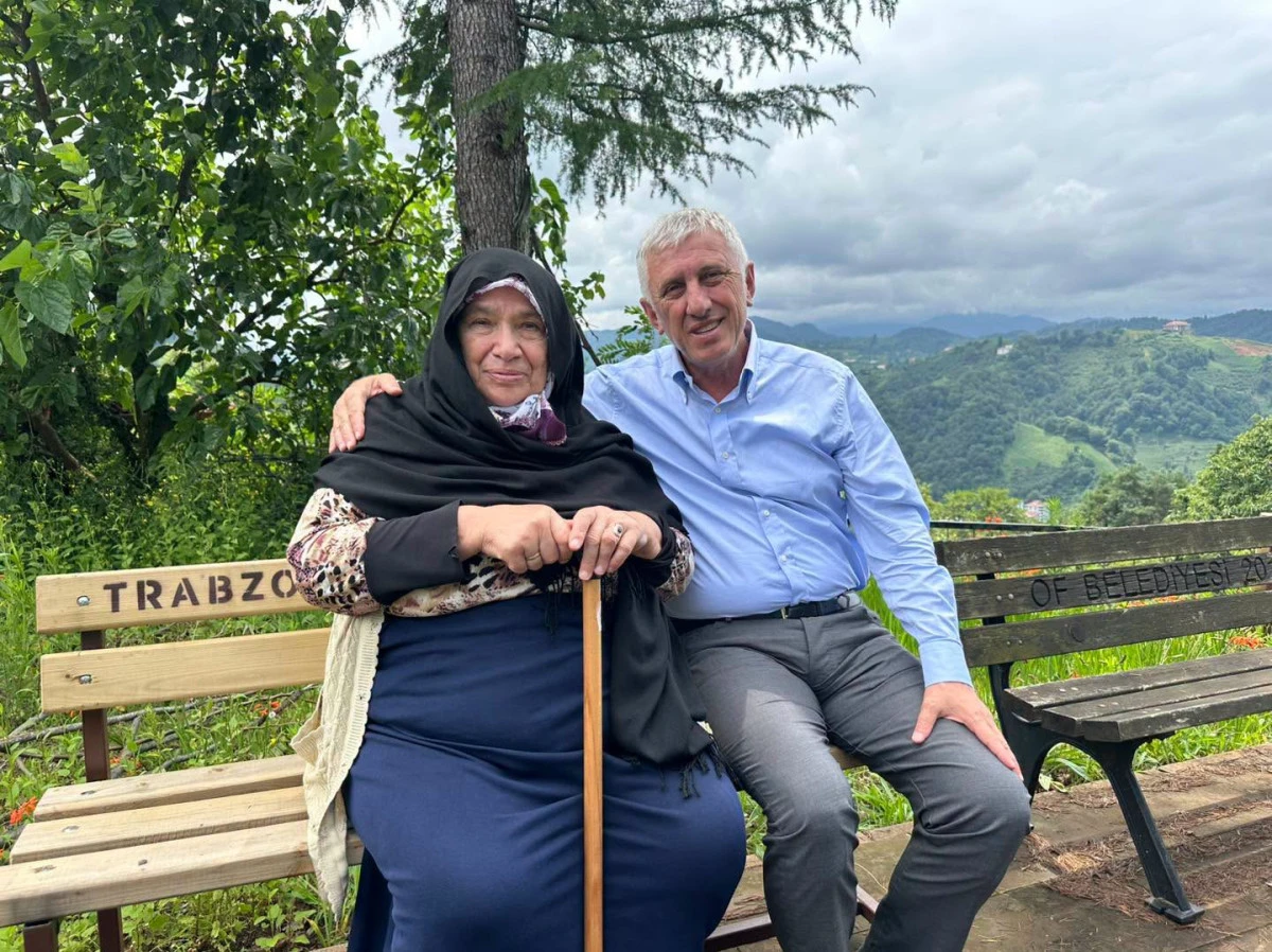 Of Belediye Başkanı Sarıalioğlu'ndan Anlamlı 15 Temmuz Ziyareti
